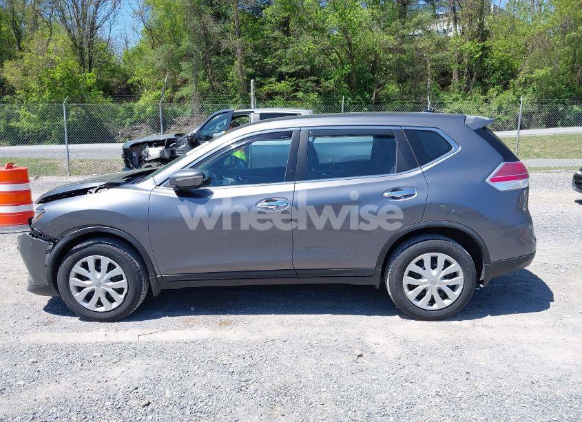 Photo 14 of 2015 Nissan Rogue S (VIN KNMAT2MV9FP564744)