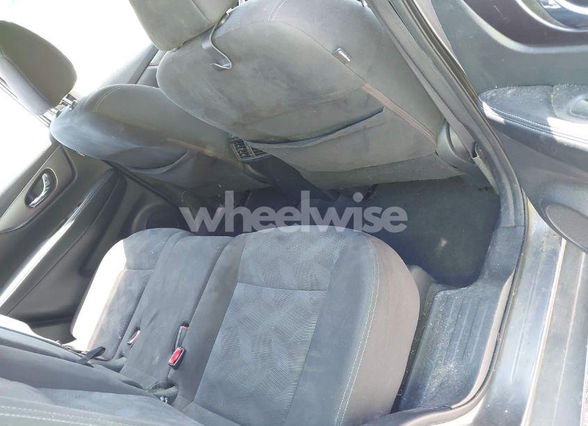 Photo 8 of 2015 Nissan Rogue S (VIN KNMAT2MV9FP564744)