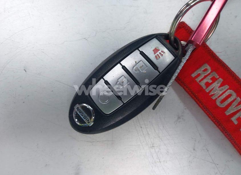 Photo 11 of 2017 Nissan Rogue SV (VIN KNMAT2MV9HP552905)