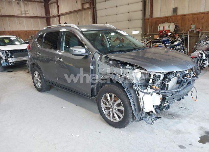 2018 Nissan Rogue SV (VIN KNMAT2MV9JP574926) main photo