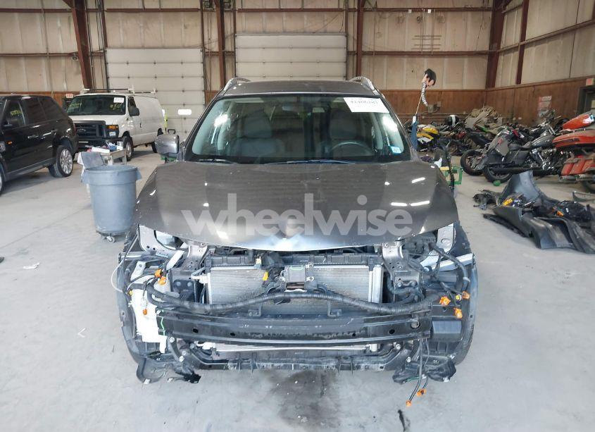 Photo 13 of 2018 Nissan Rogue SV (VIN KNMAT2MV9JP574926)