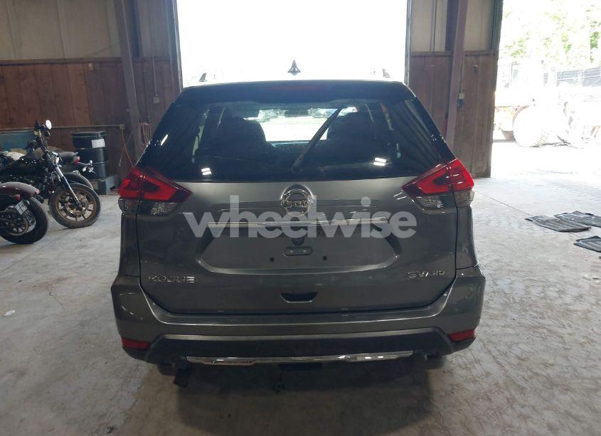 Photo 17 of 2018 Nissan Rogue SV (VIN KNMAT2MV9JP574926)