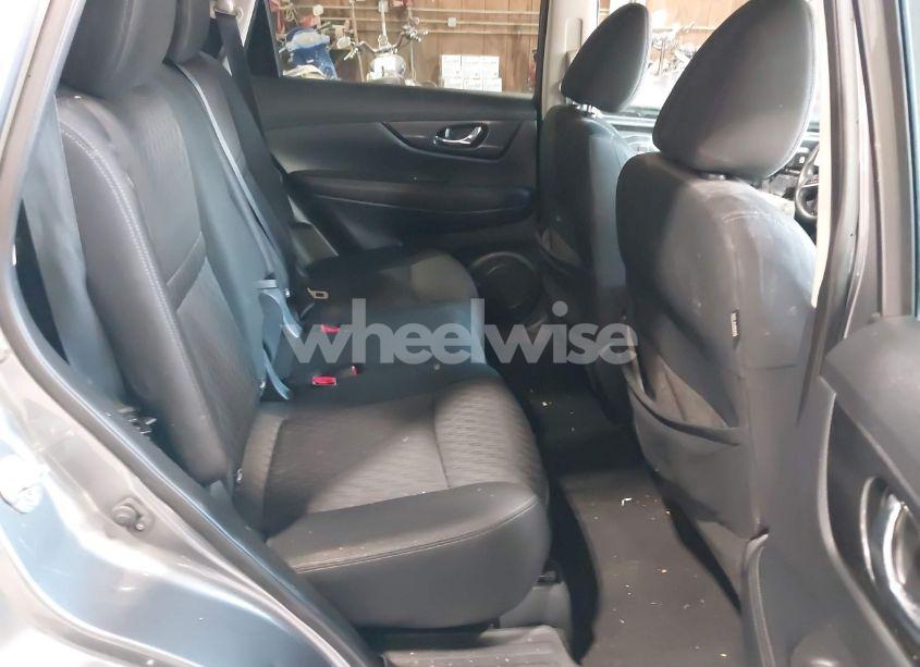 Photo 8 of 2018 Nissan Rogue SV (VIN KNMAT2MV9JP574926)