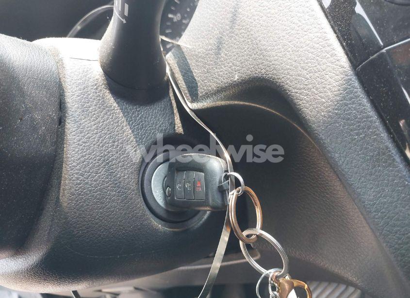 Photo 11 of 2019 Nissan Rogue S (VIN KNMAT2MV9KP518860)