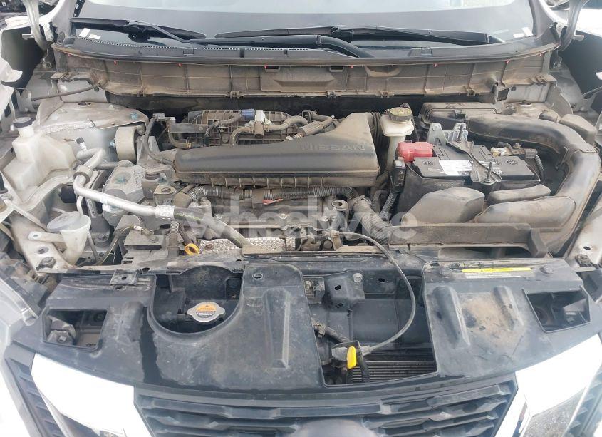 Photo 10 of 2019 Nissan Rogue SV (VIN KNMAT2MV9KP538364)