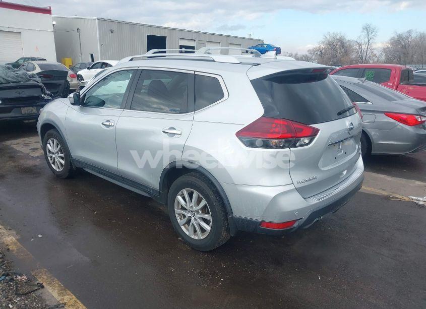 Photo 3 of 2019 Nissan Rogue SV (VIN KNMAT2MV9KP538364)