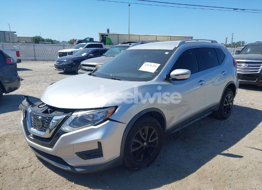 Photo 2 of 2020 Nissan Rogue SV INTELLIGENT AWD (VIN KNMAT2MV9LP510663)