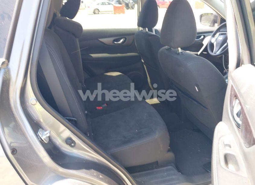 Photo 8 of 2015 Nissan Rogue SV (VIN KNMAT2MVXFP533891)