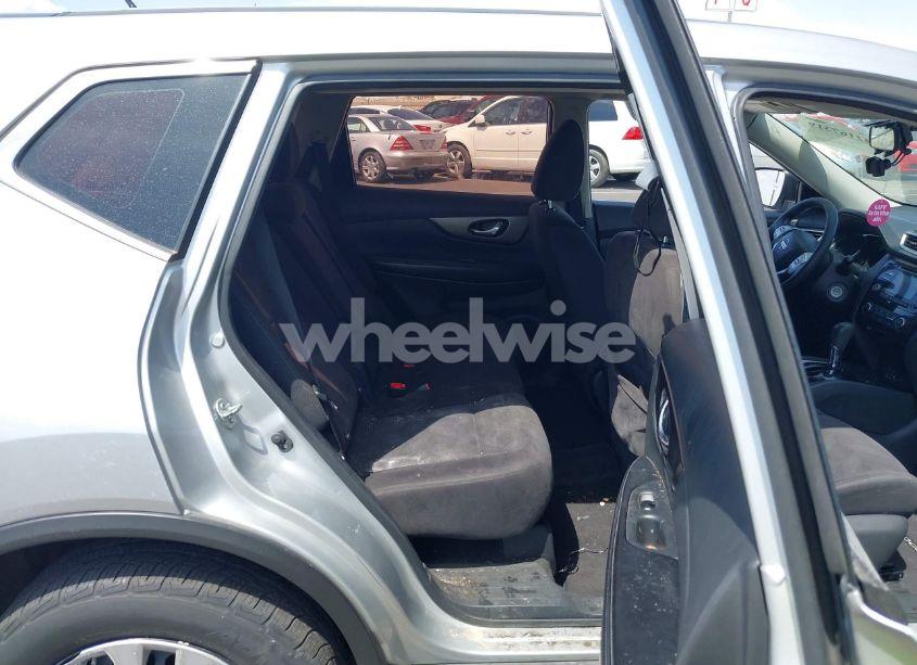 Photo 8 of 2015 Nissan Rogue S (VIN KNMAT2MVXFP586722)