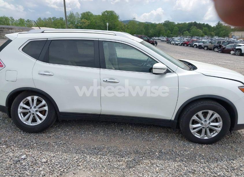 Photo 13 of 2016 Nissan Rogue SV (VIN KNMAT2MVXGP631725)