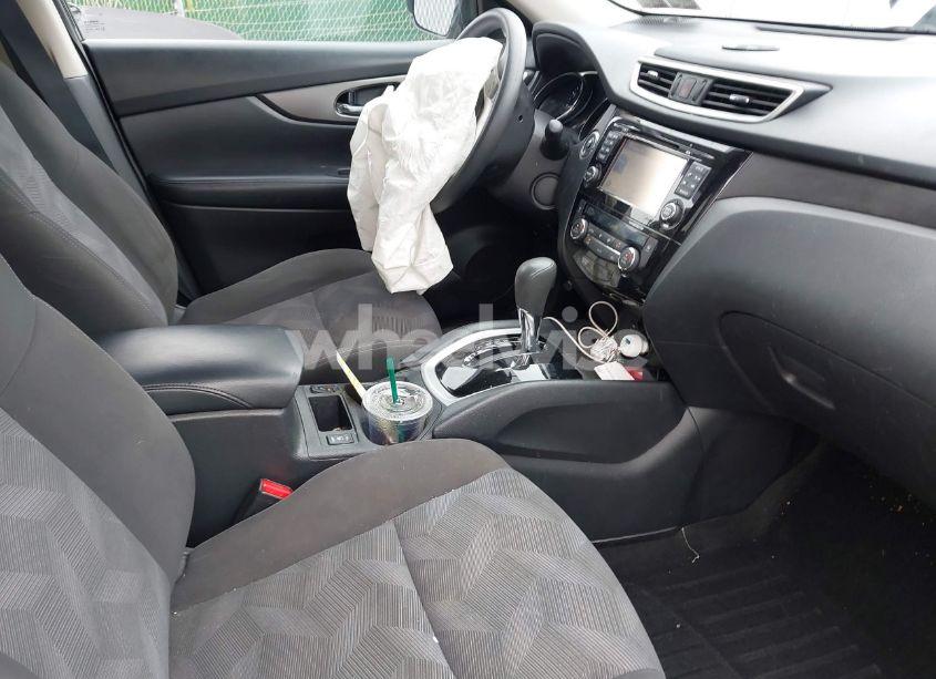 Photo 5 of 2016 Nissan Rogue SV (VIN KNMAT2MVXGP731906)