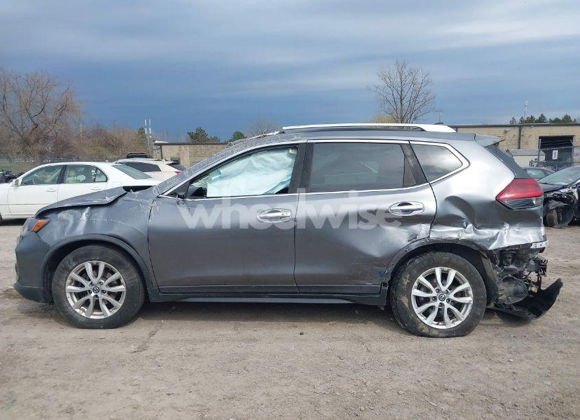 Photo 15 of 2018 Nissan Rogue SV (VIN KNMAT2MVXJP510555)