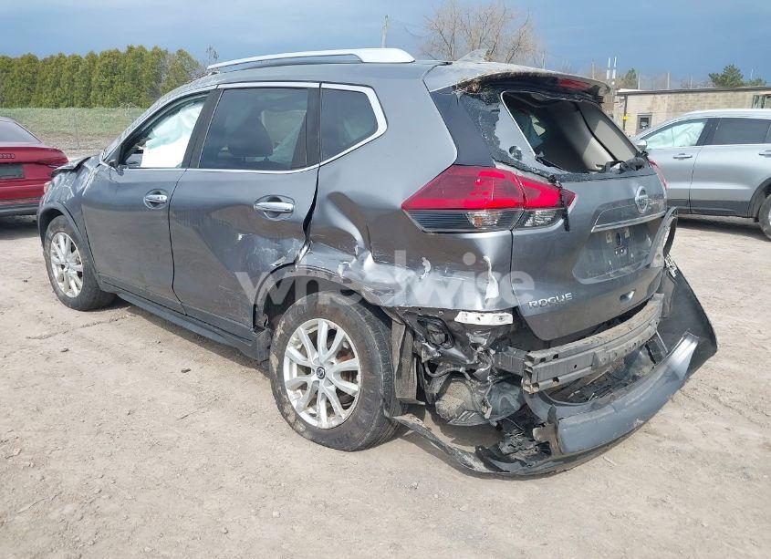 Photo 3 of 2018 Nissan Rogue SV (VIN KNMAT2MVXJP510555)