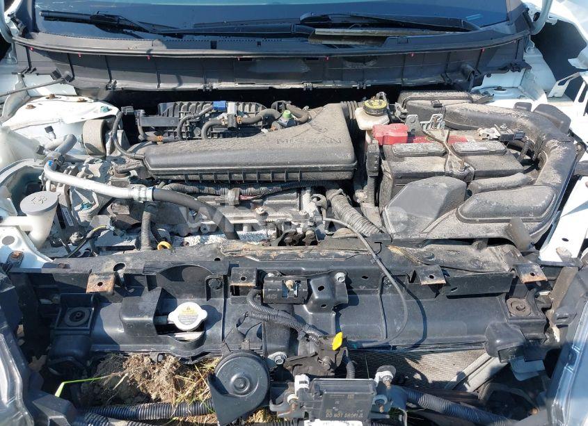 Photo 10 of 2018 Nissan Rogue SV (VIN KNMAT2MVXJP531325)