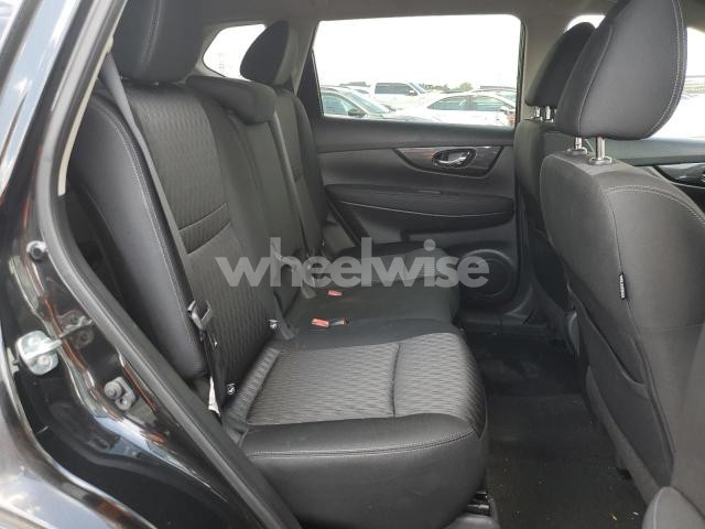 Photo 13 of 2018 NISSAN ROGUE S (VIN KNMAT2MVXJP562087)