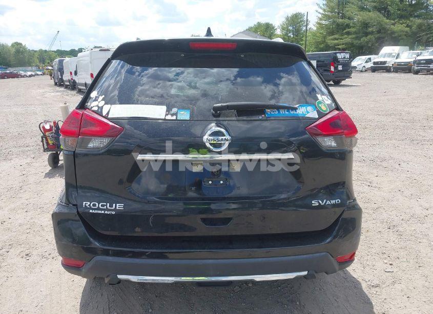 Photo 16 of 2018 Nissan Rogue SV (VIN KNMAT2MVXJP579066)