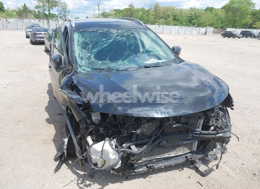 Photo 6 of 2018 Nissan Rogue SV (VIN KNMAT2MVXJP579066)