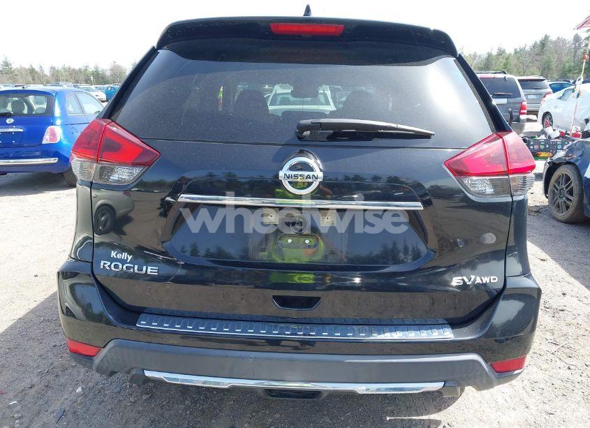 Photo 16 of 2018 Nissan Rogue SV (VIN KNMAT2MVXJP610705)