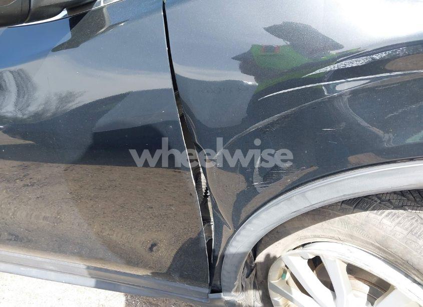 Photo 18 of 2018 Nissan Rogue SV (VIN KNMAT2MVXJP610705)