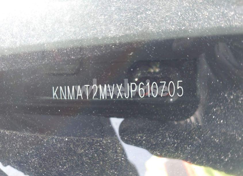 Photo 9 of 2018 Nissan Rogue SV (VIN KNMAT2MVXJP610705)