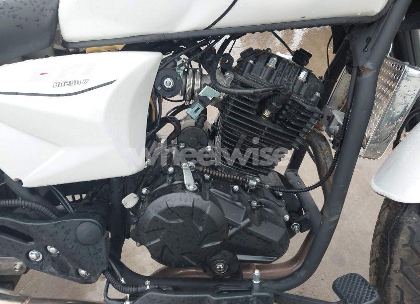 Photo 8 of 2022 Jiangsu Bd2 (VIN L2BB7AAK8NB330033)