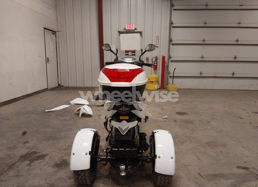 Photo 6 of 2022 Icebear Trifecta TRIKE 50CC (VIN L37LMGFU8NZ050109)