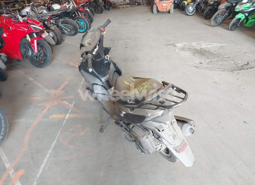 Photo 3 of 2022 Honda Pcx150 (VIN L5YTCKBRXN1166290)