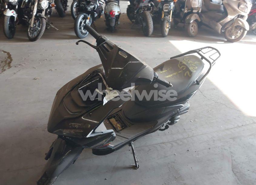 Photo 9 of 2022 Honda Pcx150 (VIN L5YTCKBRXN1166290)