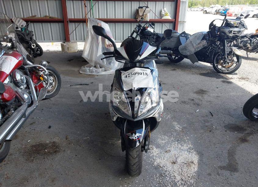 Photo 5 of 2024 Znen Scooter N/A (VIN L5YTCKPVXR1107865)