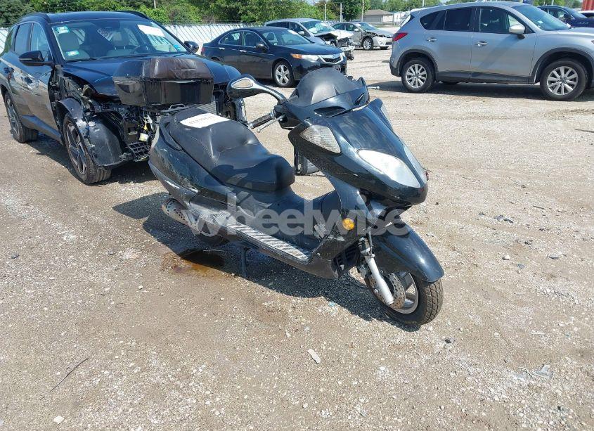 2011 Jonway Motorcycle N/A (VIN L8YTCKPB2BM050015) main photo