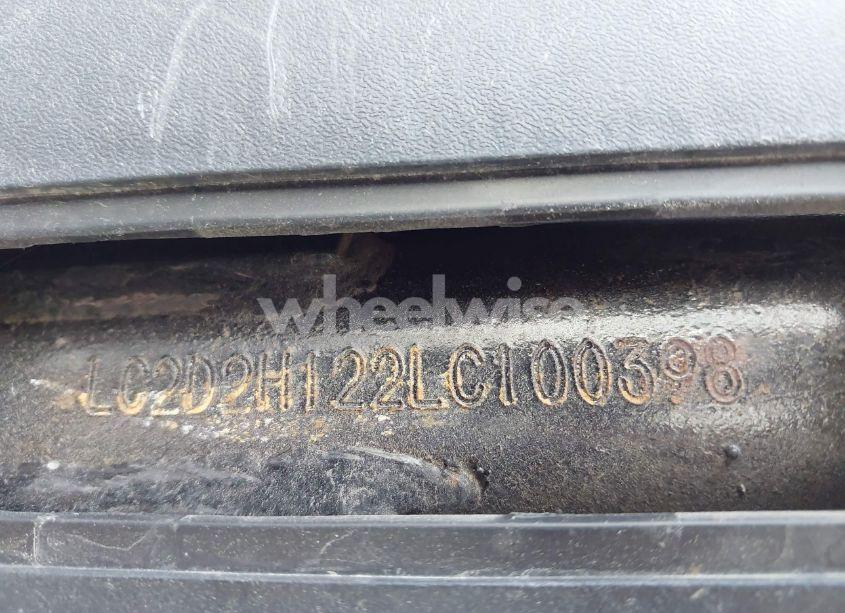 Photo 10 of 2020 Kymco Usa INC LIKE 200I (VIN LC2D2H122LC100398)