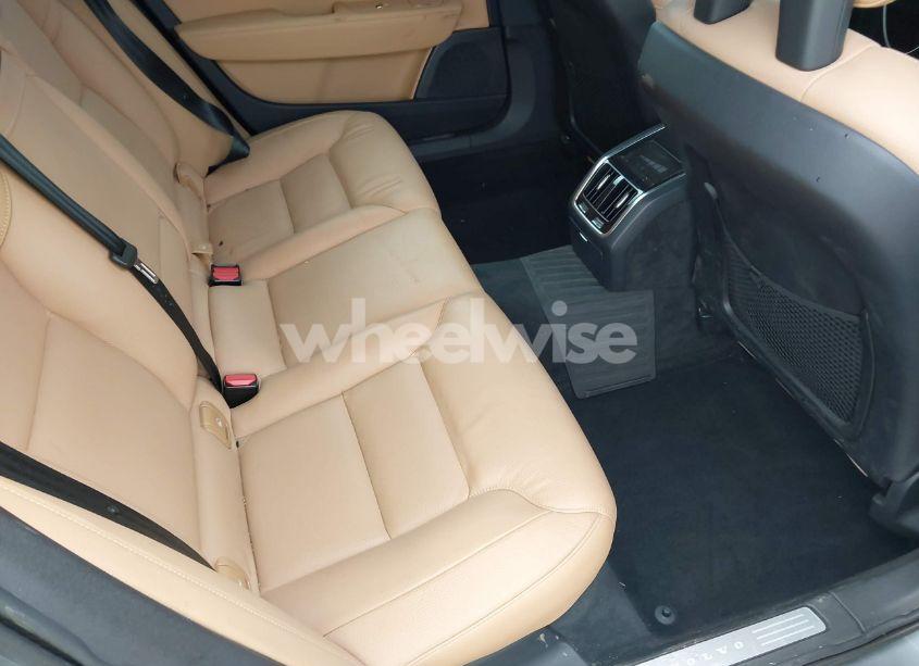 Photo 8 of 2018 Volvo S90 T5 MOMENTUM (VIN LVY982AK1JP025728)