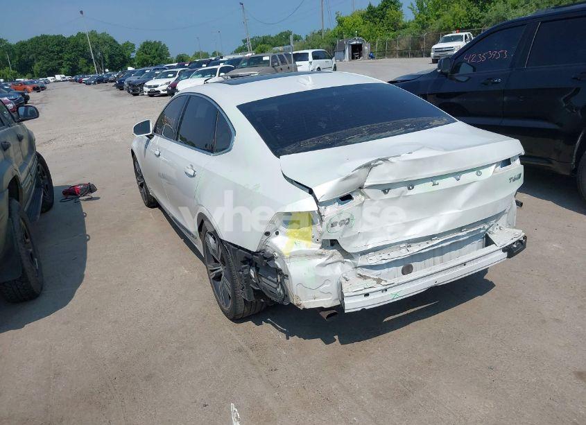 Photo 3 of 2018 Volvo S90 T6 INSCRIPTION (VIN LVY992ML7JP017988)