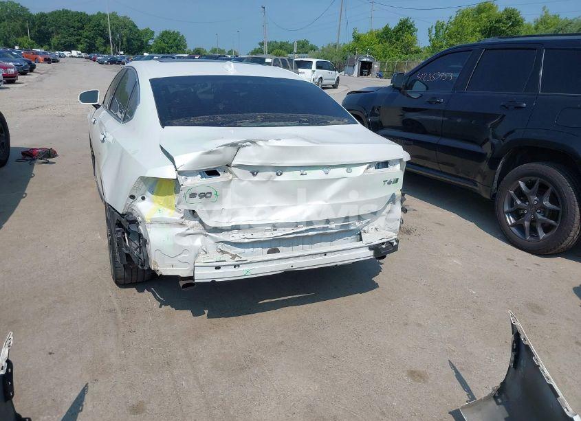 Photo 6 of 2018 Volvo S90 T6 INSCRIPTION (VIN LVY992ML7JP017988)