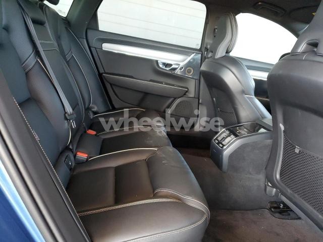 Photo 13 of 2020 VOLVO S90 T6 OCEAN RACE N/A (VIN LVYA22MT0LP148541)