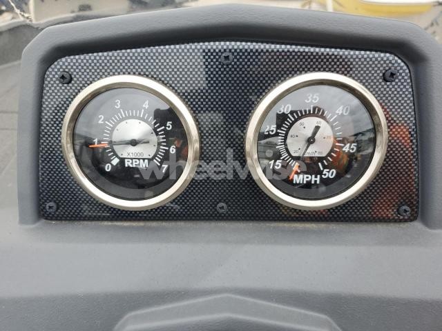 Photo 8 of 2024 LOWE BOAT N/A (VIN LWC01801K223)