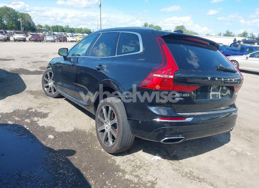 Photo 3 of 2019 Volvo Xc60 T5 INSCRIPTION (VIN LYV102DL2KB184884)