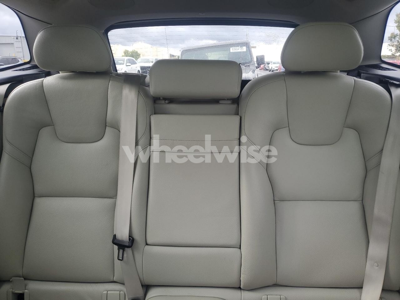 Photo 10 of 2019 VOLVO XC60 T5 INSCRIPTION (VIN LYV102DL6KB231270)