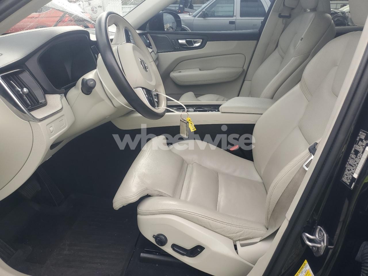 Photo 7 of 2019 VOLVO XC60 T5 INSCRIPTION (VIN LYV102DL6KB231270)