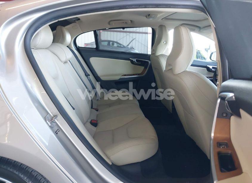 Photo 8 of 2016 Volvo S60 INSCRIPTION T5 DRIVE-E PLATINUM (VIN LYV402FM7GB109298)