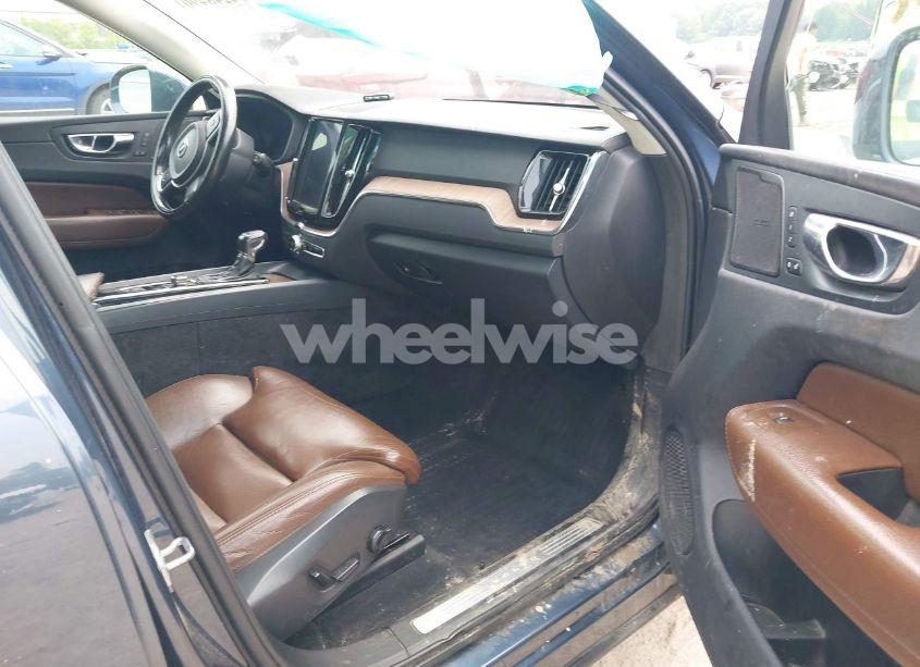 Photo 5 of 2019 Volvo Xc60 T6 MOMENTUM (VIN LYVA22RK6KB219906)