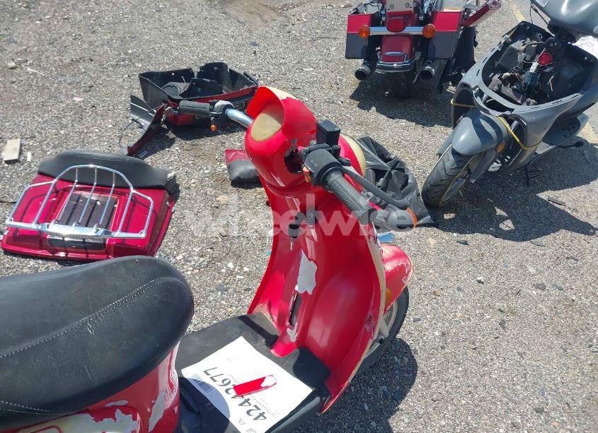 Photo 5 of 2011 Wang Iscoot N/A (VIN LZRJ9TBA8B1000391)