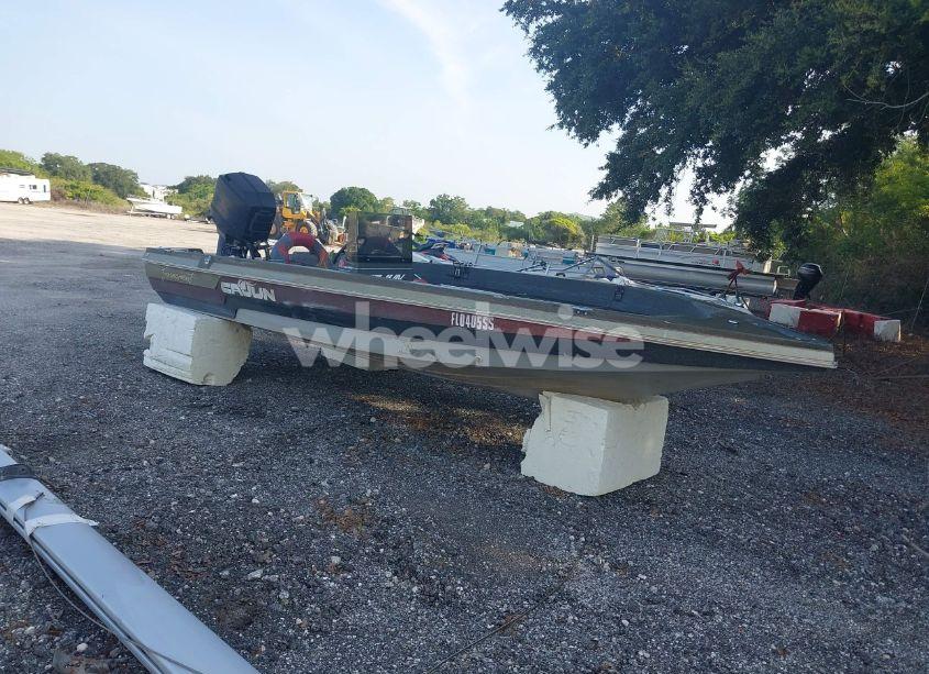 1988 Cajun Boat (VIN MBVF6014788) main photo