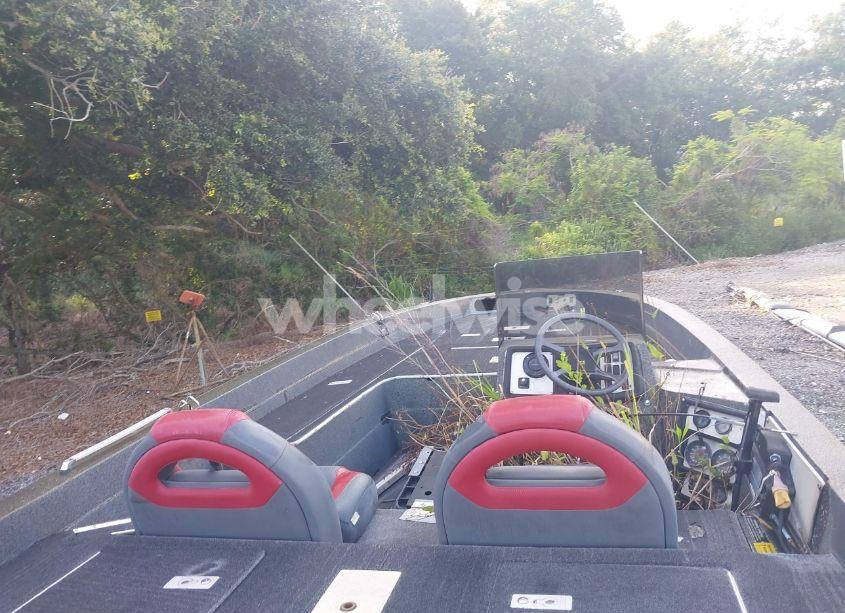 Photo 5 of 1988 Cajun Boat (VIN MBVF6014788)