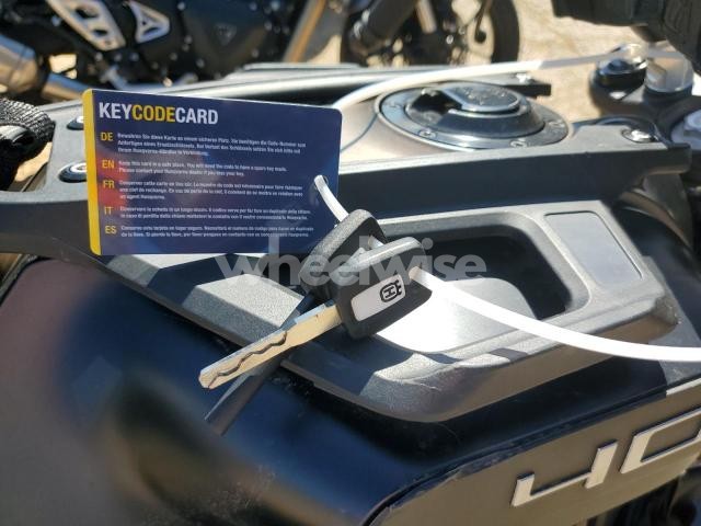 Photo 6 of 2023 HUSQVARNA VITPILEN 401/SVARTPILEN 401 (VIN MD2JUJ404PC224190)