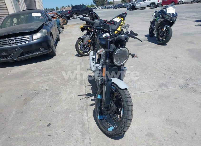 Photo 5 of 2023 Husqvarna Vitpilen 401/SVARTPILEN 401 (VIN MD2JUJ408PC224726)