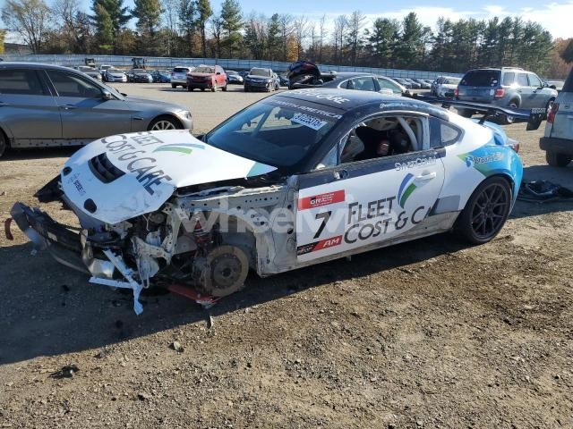 Photo 3 of 2022 TOYOTA GR 86 RACE CAR GR CUP (VIN MERCEDESBENZCLA25)