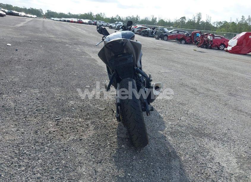 Photo 6 of 2020 Yamaha Yzfr3 A (VIN MH3RH18Y1LK004827)