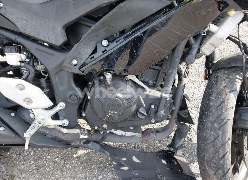 Photo 8 of 2020 Yamaha Yzfr3 A (VIN MH3RH18Y1LK004827)