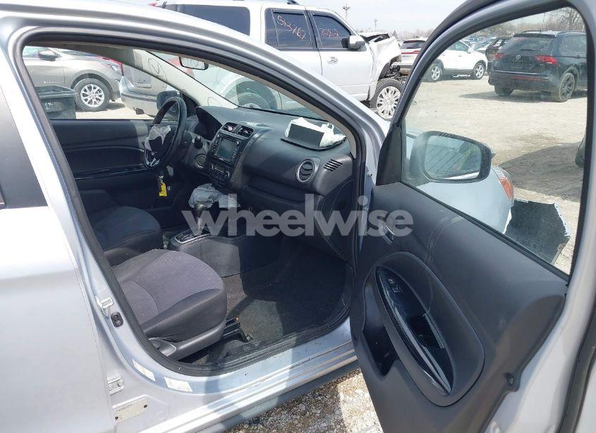 Photo 5 of 2017 Mitsubishi Mirage SE (VIN ML32A4HJ5HH007973)